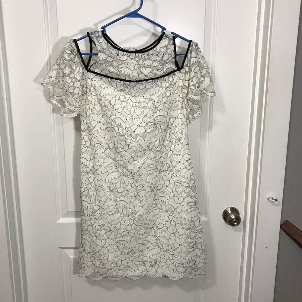 American Living Ivory Lace Dress with Black Accents Size 6  NWT